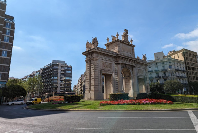 Location longue durée - Commerciële gebouwen - Valencia - Centro - Sant Francesc
