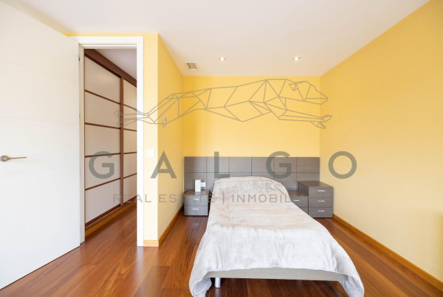 Revente - Chalet - L'Eliana - URB. ENTREPINOS