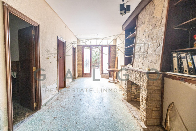 Sale - House - Moncada - Centro