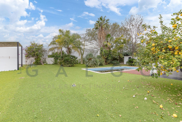 Sale - Luxury Villa - Godella - Nueva Santa Barbara