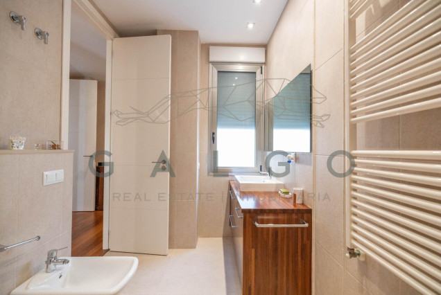 Revente - Chalet - L'Eliana - Urb. Entrepins