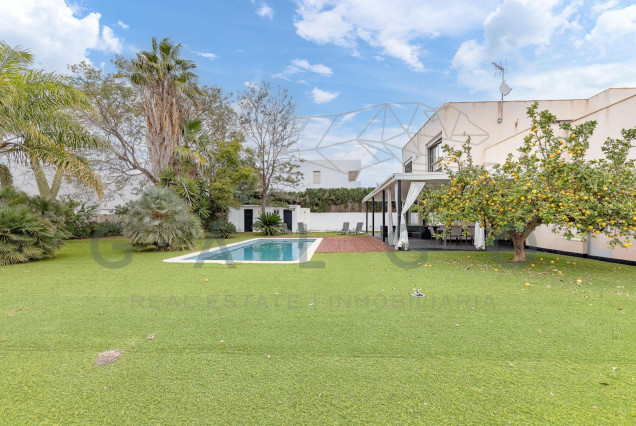 Sale - Luxury Villa - Godella - Nueva Santa Barbara