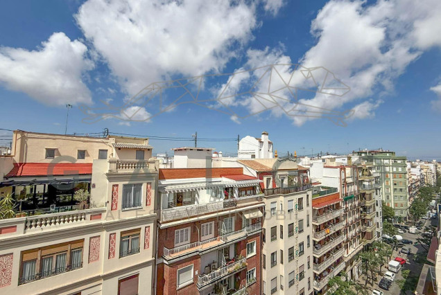 Alquiler a largo plazo - Piso - Valencia - Gran Vía