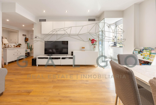 Sale - Flat - Valencia - Russafa