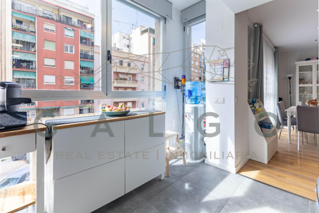 Sale - Flat - Valencia - Russafa