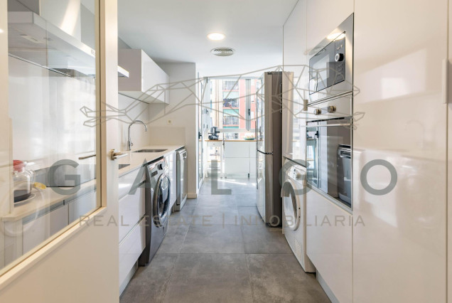 Sale - Flat - Valencia - Russafa
