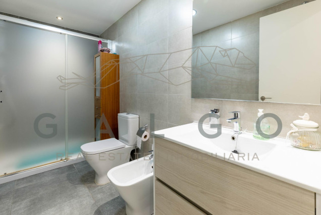 Sale - Flat - Valencia - Russafa