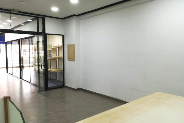 Alquiler a largo plazo - Local comercial - Valencia - El Pilar