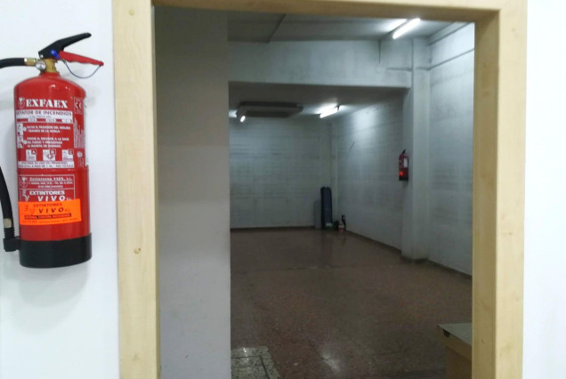 Alquiler a largo plazo - Local comercial - Valencia - El Pilar