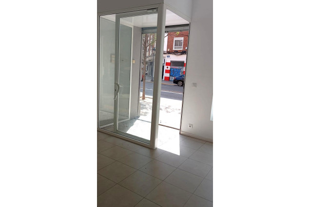Alquiler a largo plazo - Local comercial - Valencia - Russafa - Ruzafa