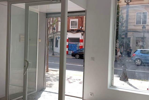 Alquiler a largo plazo - Local comercial - Valencia - Russafa - Ruzafa