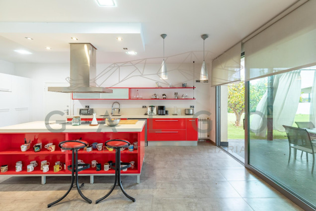 Revente - Luxe Villa - Godella - Nueva Santa Barbara