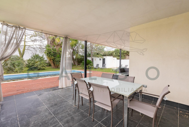 Revente - Luxe Villa - Godella - Nueva Santa Barbara