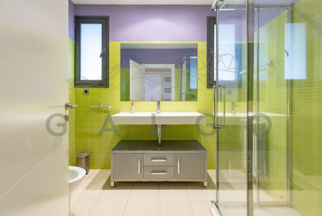 Revente - Luxe Villa - Godella - Nueva Santa Barbara