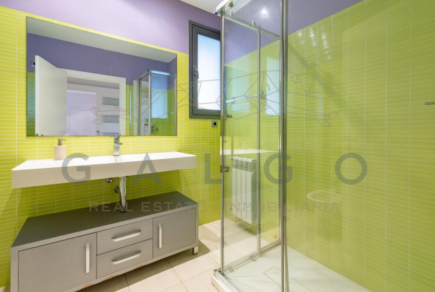 Revente - Luxe Villa - Godella - Nueva Santa Barbara