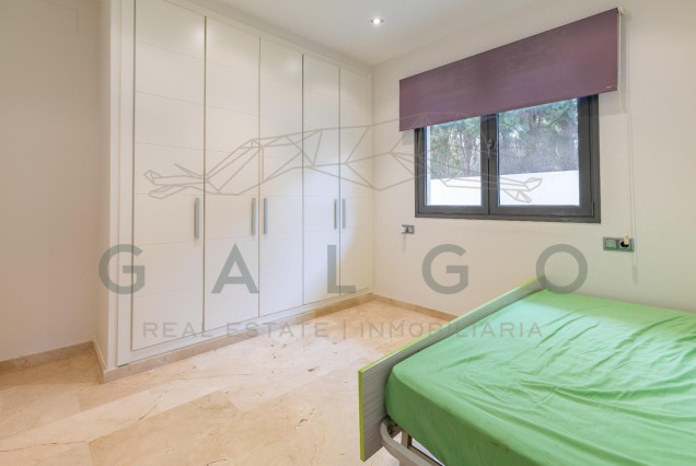 Revente - Luxe Villa - Godella - Nueva Santa Barbara