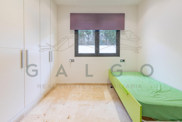 Revente - Luxe Villa - Godella - Nueva Santa Barbara