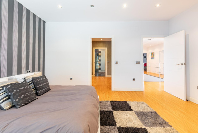 Revente - Luxe Villa - Godella - Nueva Santa Barbara