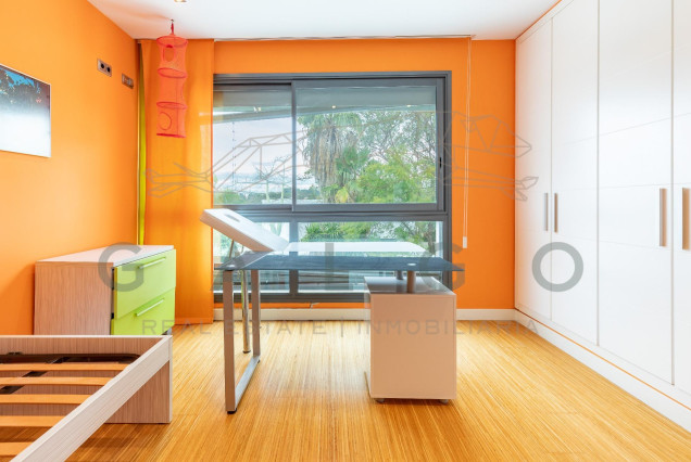 Revente - Luxe Villa - Godella - Nueva Santa Barbara