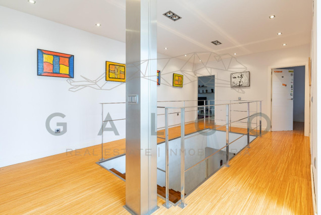 Revente - Luxe Villa - Godella - Nueva Santa Barbara