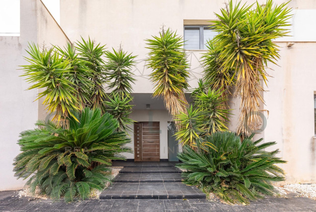 Revente - Luxe Villa - Godella - Nueva Santa Barbara