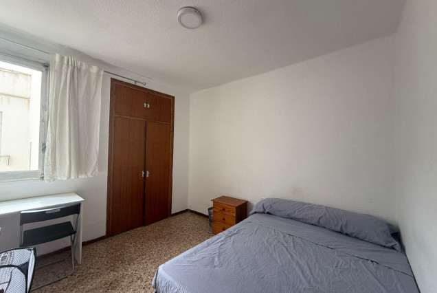 Alquiler a largo plazo - Piso - Valencia - Benimaclet