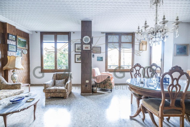 Revente - Vloer - Valencia - Gran Vía