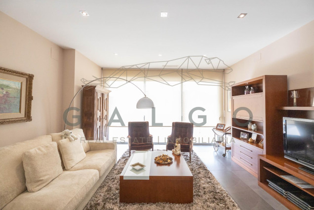 Venta - Chalet - L'Eliana - Urb. Entrepins