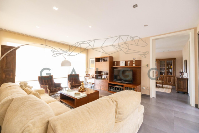 Venta - Chalet - L'Eliana - Urb. Entrepins