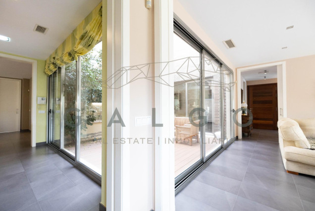 Venta - Chalet - L'Eliana - Urb. Entrepins