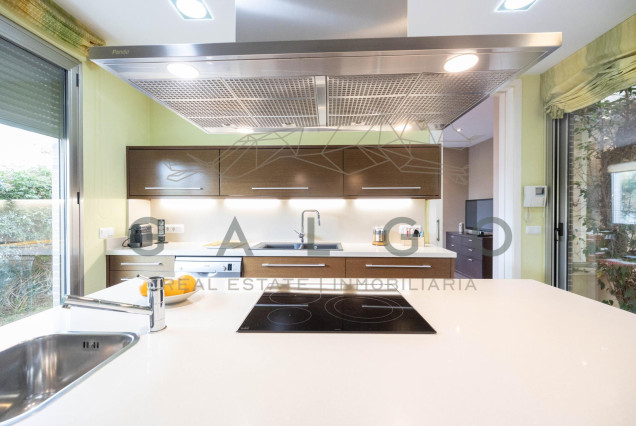 Venta - Chalet - L'Eliana - Urb. Entrepins