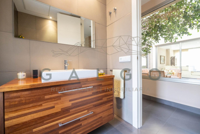 Venta - Chalet - L'Eliana - Urb. Entrepins