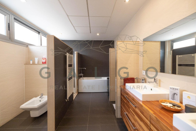 Venta - Chalet - L'Eliana - Urb. Entrepins