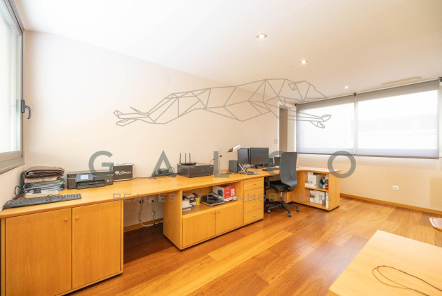 Venta - Chalet - L'Eliana - Urb. Entrepins