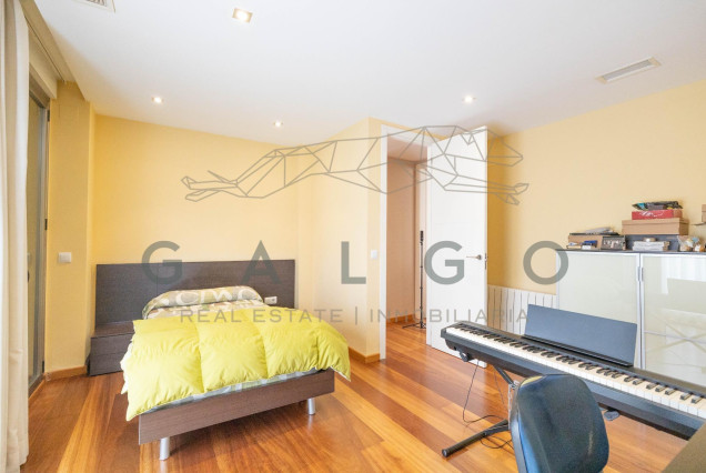 Venta - Chalet - L'Eliana - Urb. Entrepins