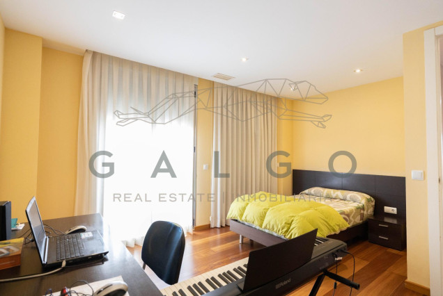 Venta - Chalet - L'Eliana - Urb. Entrepins