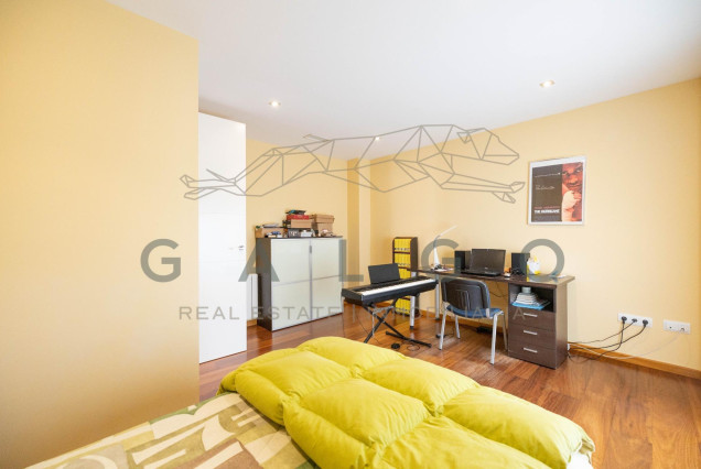 Venta - Chalet - L'Eliana - Urb. Entrepins