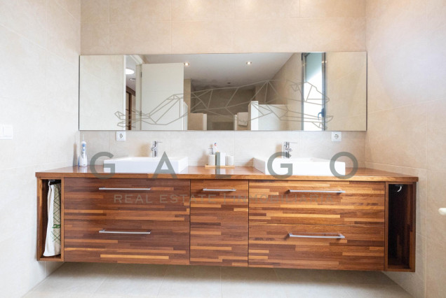 Venta - Chalet - L'Eliana - Urb. Entrepins