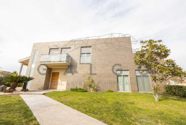 Venta - Chalet - L'Eliana - Urb. Entrepins