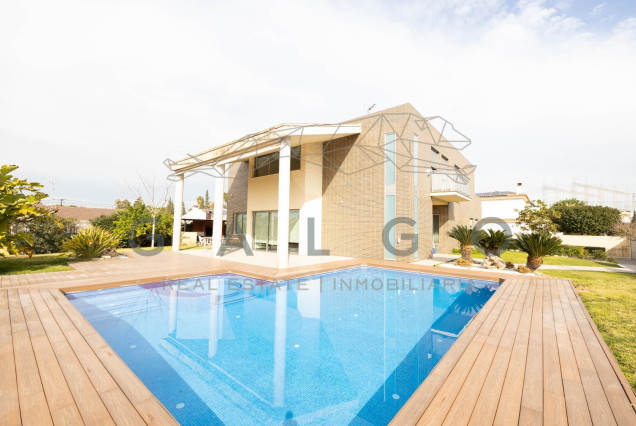 Venta - Chalet - L'Eliana - Urb. Entrepins