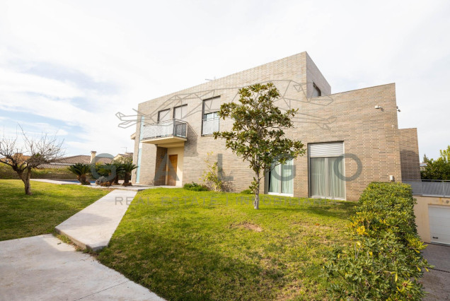 Venta - Chalet - L'Eliana - Urb. Entrepins