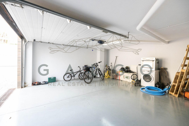 Venta - Chalet - L'Eliana - Urb. Entrepins