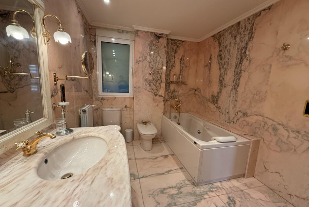 Alquiler a largo plazo - Piso - Valencia - Sant Francesc