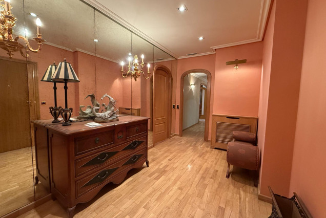 Alquiler a largo plazo - Piso - Valencia - Sant Francesc