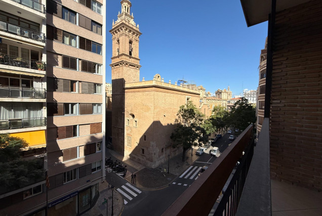 Alquiler a largo plazo - Piso - Valencia - Sant Francesc
