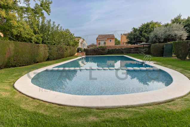 Sale - Villa - Godella - URB. CAMPOLIVAR