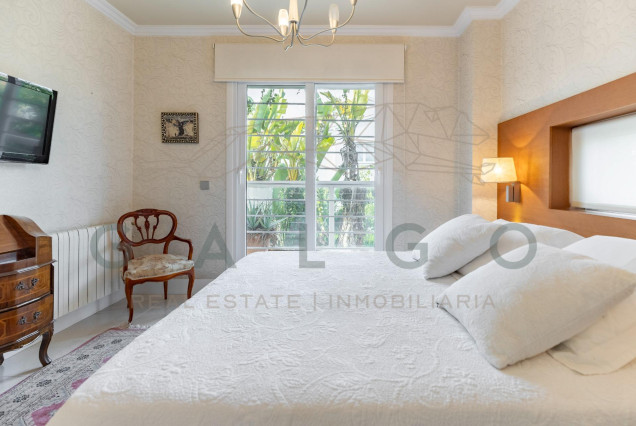 Sale - Villa - Godella - URB. CAMPOLIVAR