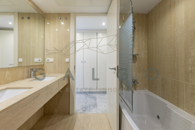 Revente - Vloer - Valencia - La Roqueta