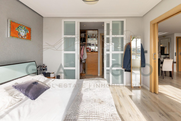 Revente - Vloer - Valencia - Campanar