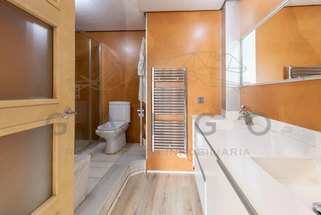 Revente - Vloer - Valencia - Campanar